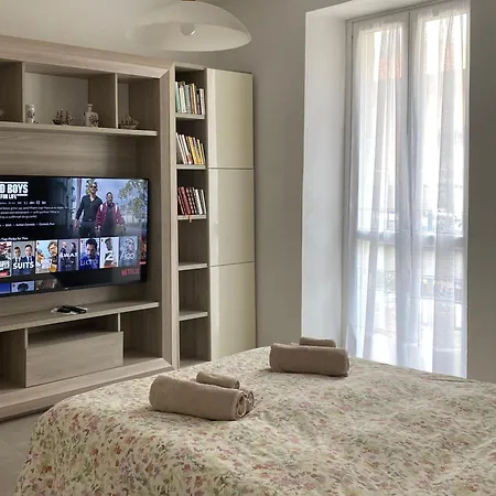 Luna Apartment